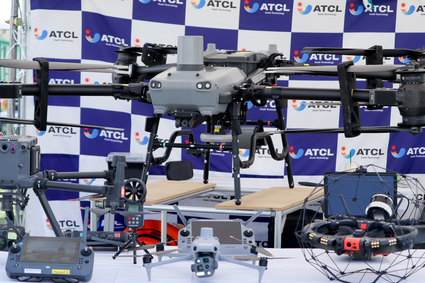 日本初となる 点検、土木・建築分野等での「ドローンサービス品質認証制度JIS Y1011」認証を取得